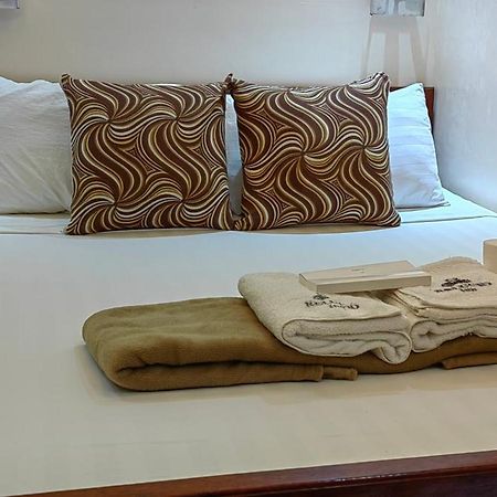 爱妮岛 瑞鲁齐尔旅馆酒店 外观 照片