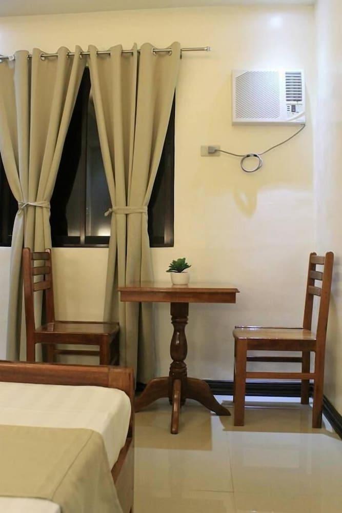 爱妮岛 瑞鲁齐尔旅馆酒店 外观 照片