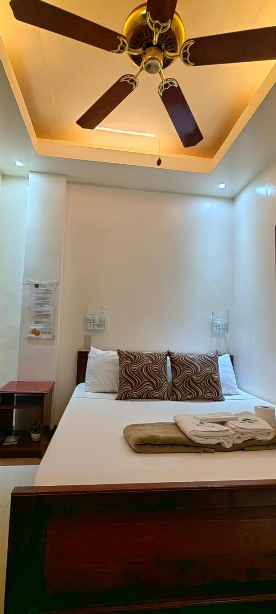 爱妮岛 瑞鲁齐尔旅馆酒店 外观 照片